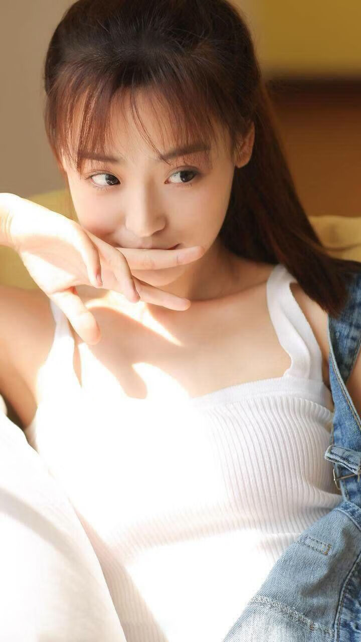 爱游戏体育APP下载-国际滑雪锦标赛选手表现回顾，国际滑雪联合会