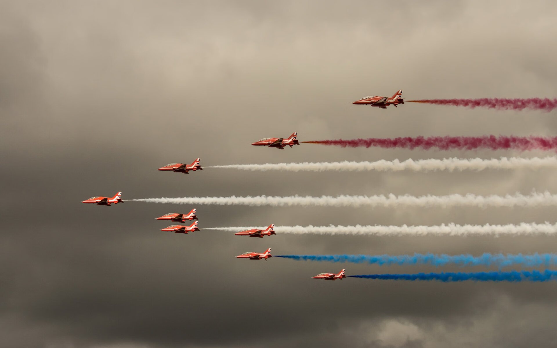 浓眉减轻投篮压力更专注于篮板保护,浓眉打球怎么样